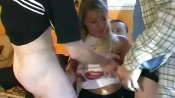 На чорному sestra porno члені азіатка готова стрибати вічно.