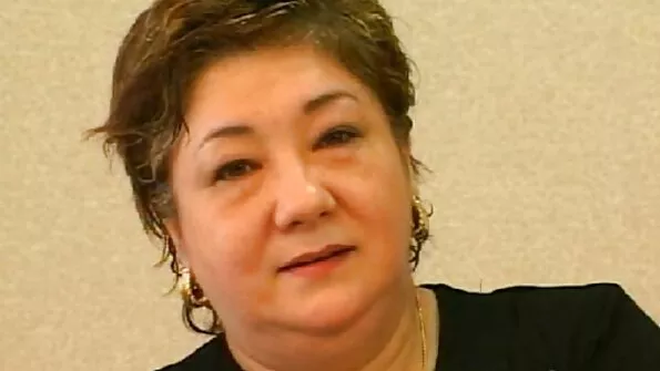 Чорні хлопці насадили секс відео брат і сестра на великі хуї білу повію.
