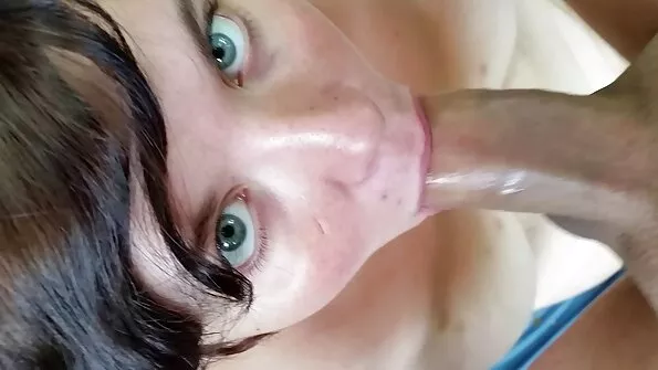 З такими сиськами і дупою треба в порові зніматися. sestra porno