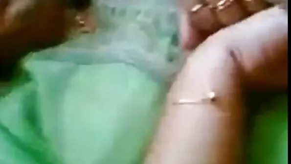 Мілфа розділила член секс брата і сестри хахаля з подружкою