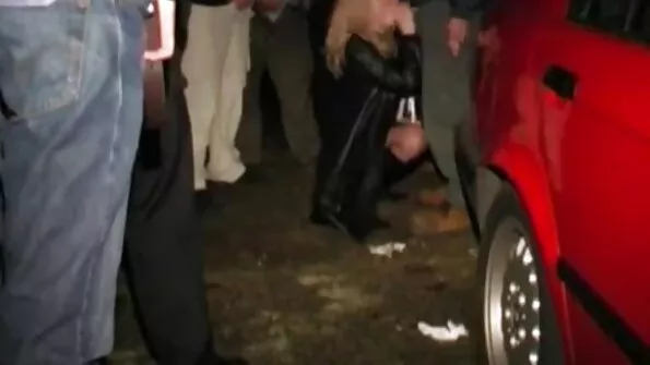Спіймав у підвалі брюнетку і оттрахал порно сестри у дупу